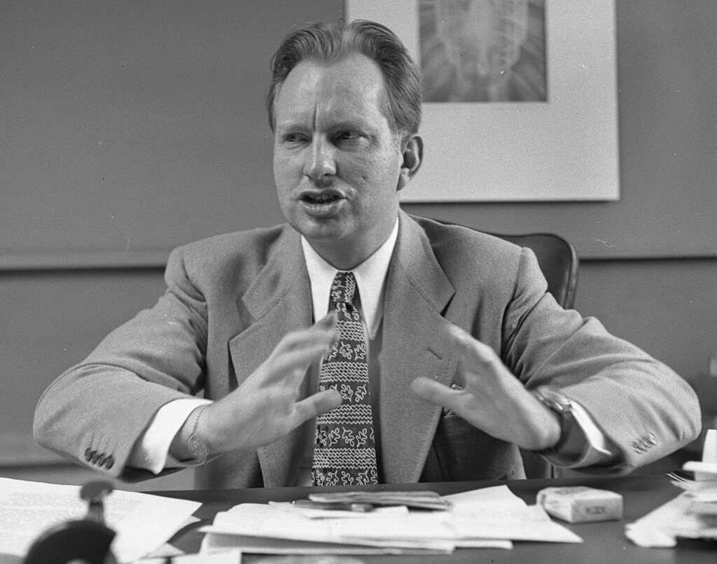 Ronald Hubbard, fundador de la Iglesia de la Cienciología