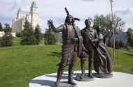 Escultura de los mormones en el Templo mormón de Mani, en Utah